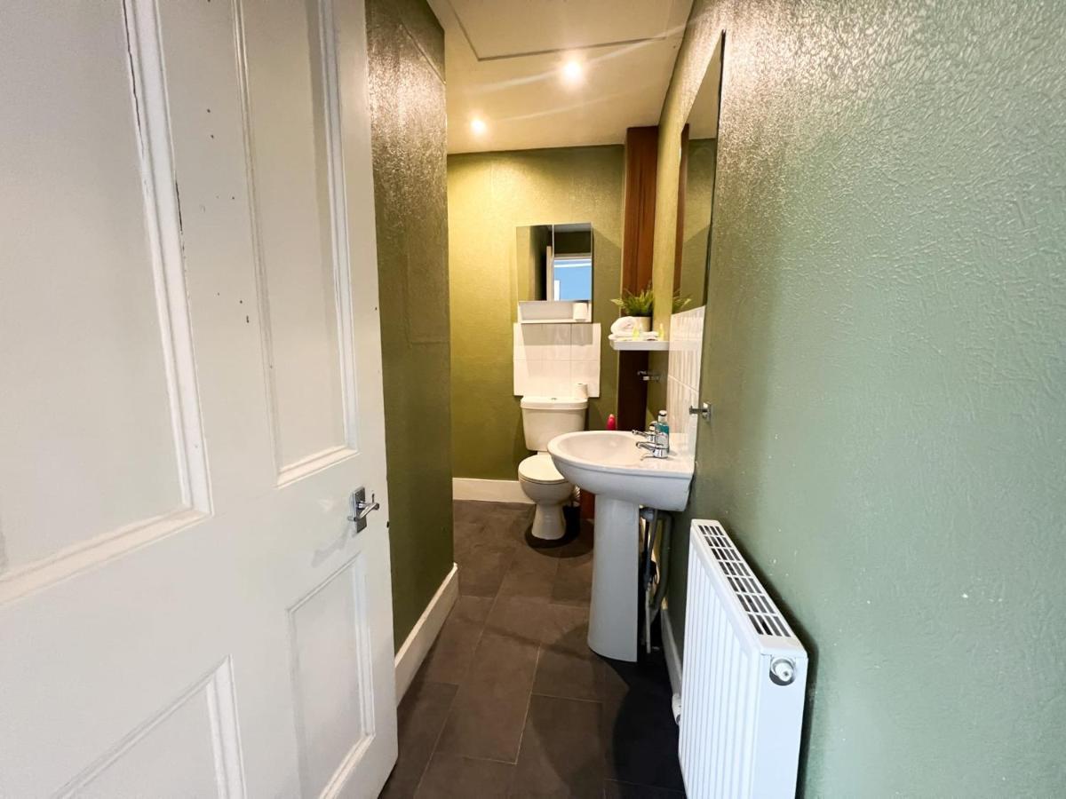Cozy Studio Apartment Of Glasgows West End Exterior foto